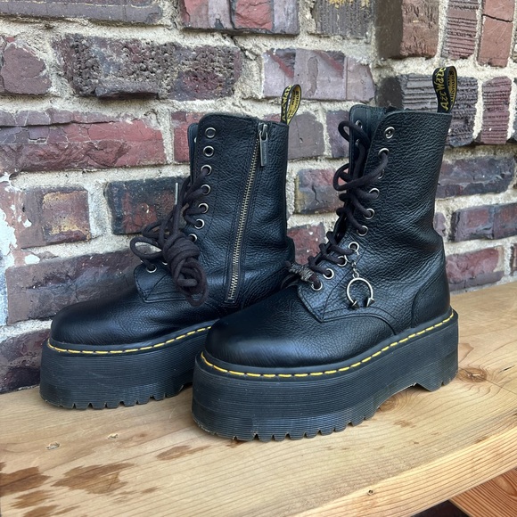 SOLD 🔥 Dolls Kill x Dr. Martens Jadon Hi Max Boots/Platform Boots - Picture 2 of 16
